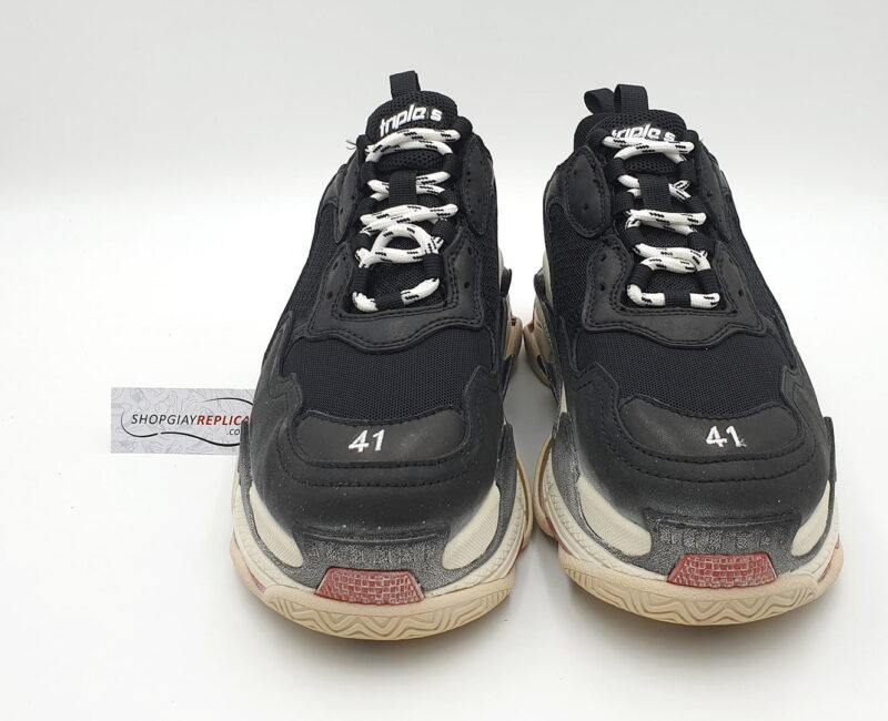 giay balenciaga triple s den do replica 1:1