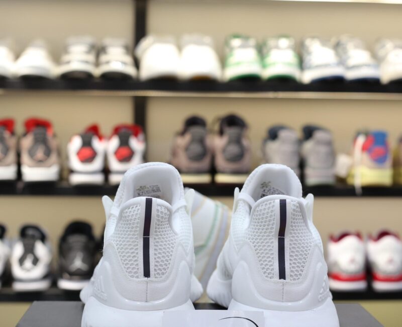 Giày Adidas AlphaBounce Beyond trắng