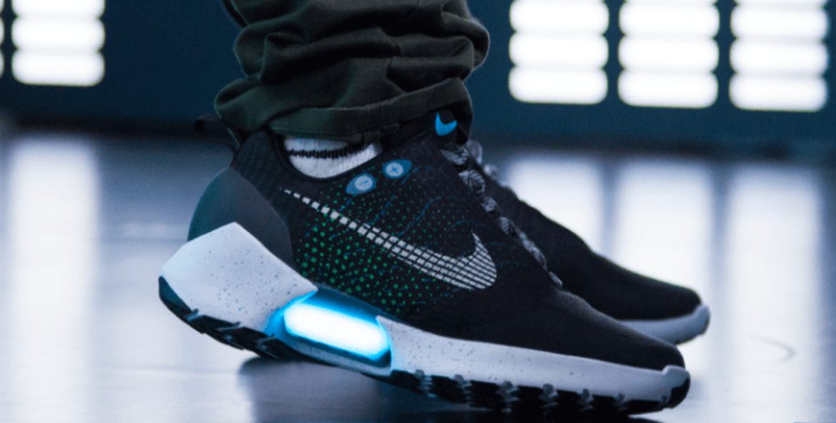 giay tu cot day cua Nike