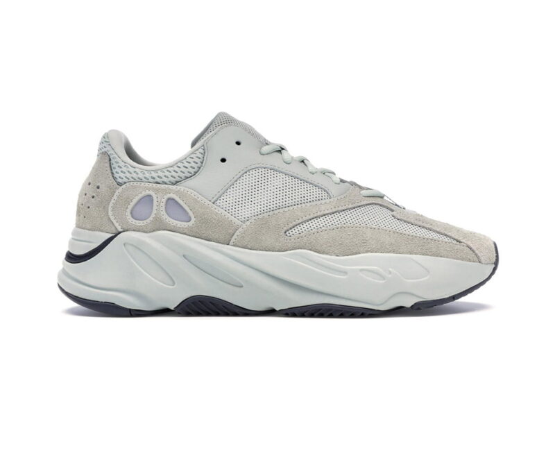 Giày Adidas Yeezy 700 Salt replica
