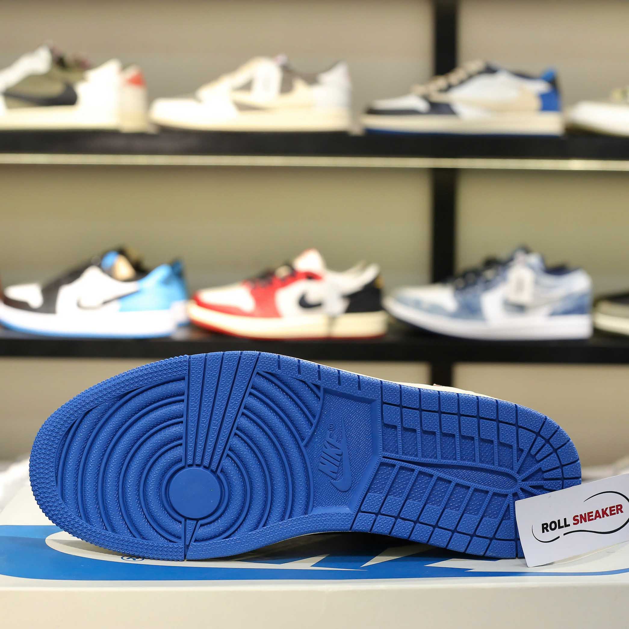 phối đồ với air jordan 1 travis scott fragment