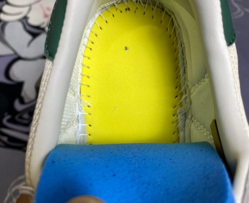 Giày New Balance CRT 300 Green Rep 1:1