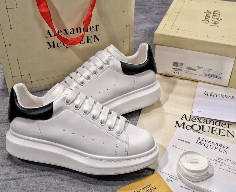 Giày Alexander McQueen gót Da trơn Đen Siêu Cấp