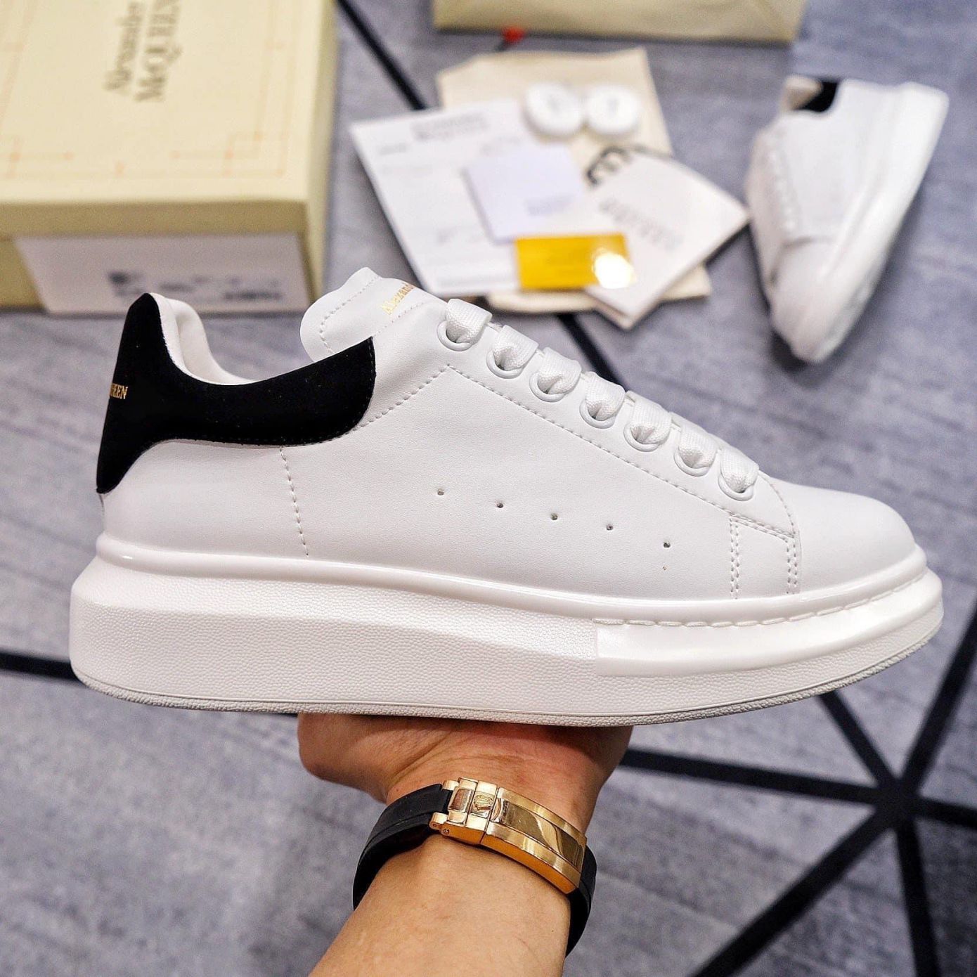 giày mcqueen gót vải nhung siêu cấp đẹp