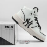 Giày MLB Chunky Liner High New York Yankees White Black