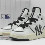 Giày MLB Chunky Liner High New York Yankees White Black