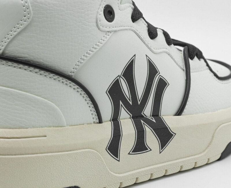Giày MLB Chunky Liner High New York Yankees White Black