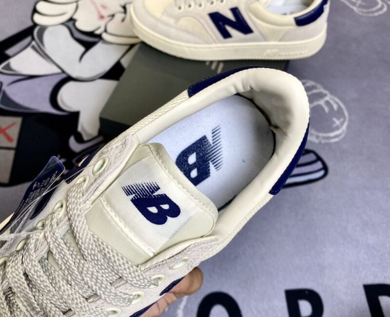 Giày New Balance CRT 300 Beige Navy
