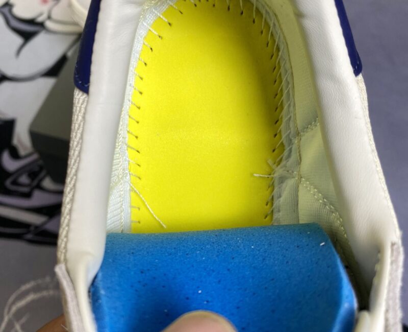Giày New Balance CRT 300 Beige Navy