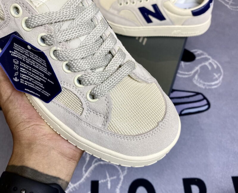 Giày New Balance CRT 300 Beige Navy