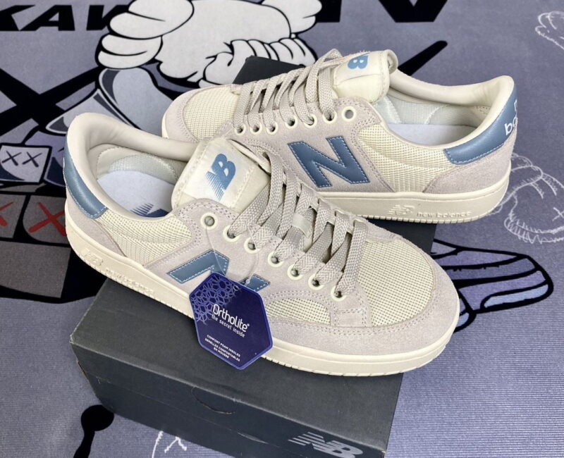 Giày New Balance CRT 300 Blue
