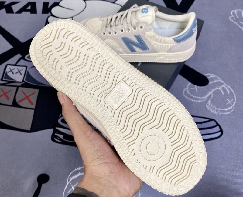 Giày New Balance CRT 300 Blue