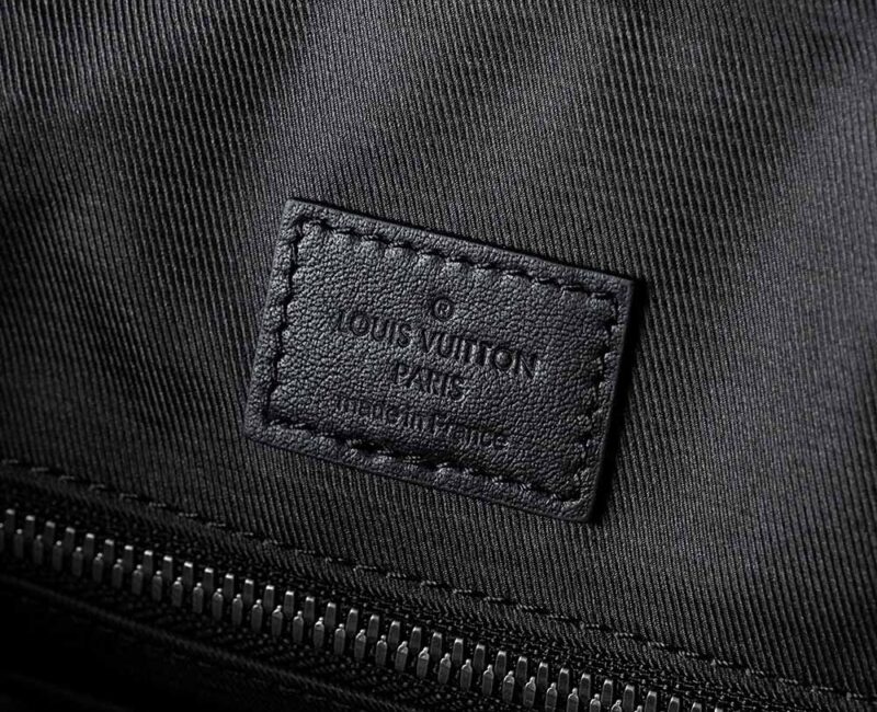 Balo Louis Vuitton Christopher MM Monogram Eclipse Siêu Cấp