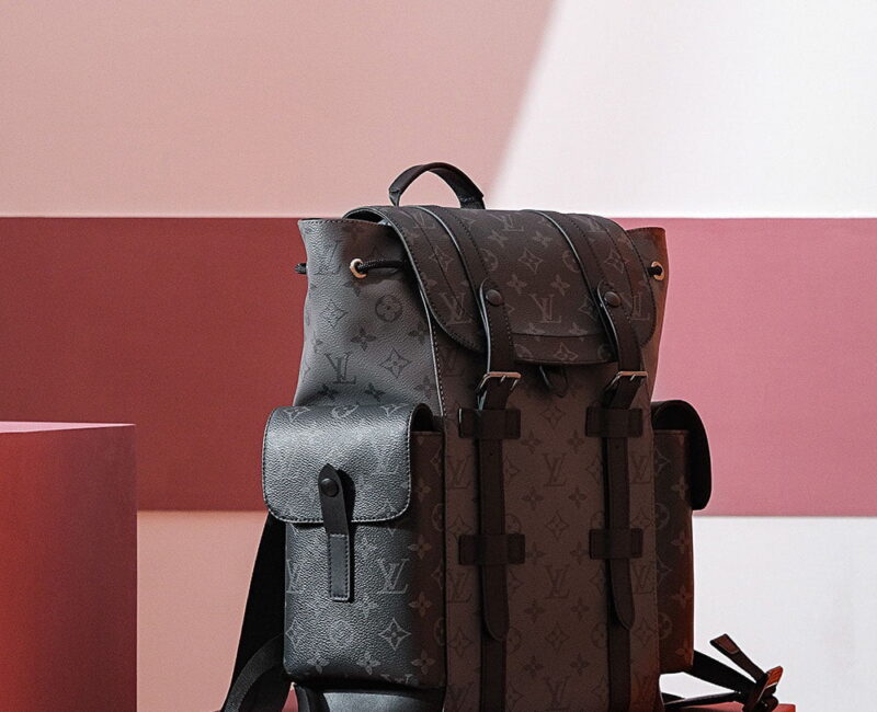 Balo Louis Vuitton Christopher MM Monogram Eclipse Siêu Cấp