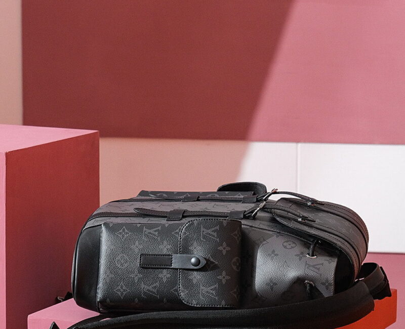 Balo Louis Vuitton Christopher MM Monogram Eclipse Siêu Cấp