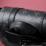 Balo Louis Vuitton Christopher MM Monogram Eclipse Siêu Cấp