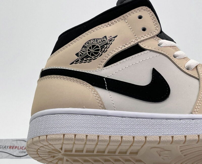 Giày Nike Air Jordan 1 Mid 'Barely Orange'