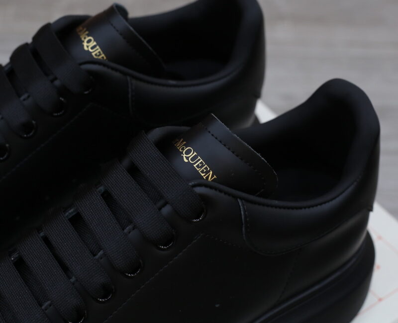 Giày Alexander Mcqueen Full Black