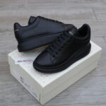 Giày Mcqueen Đen Full Black Like Auth