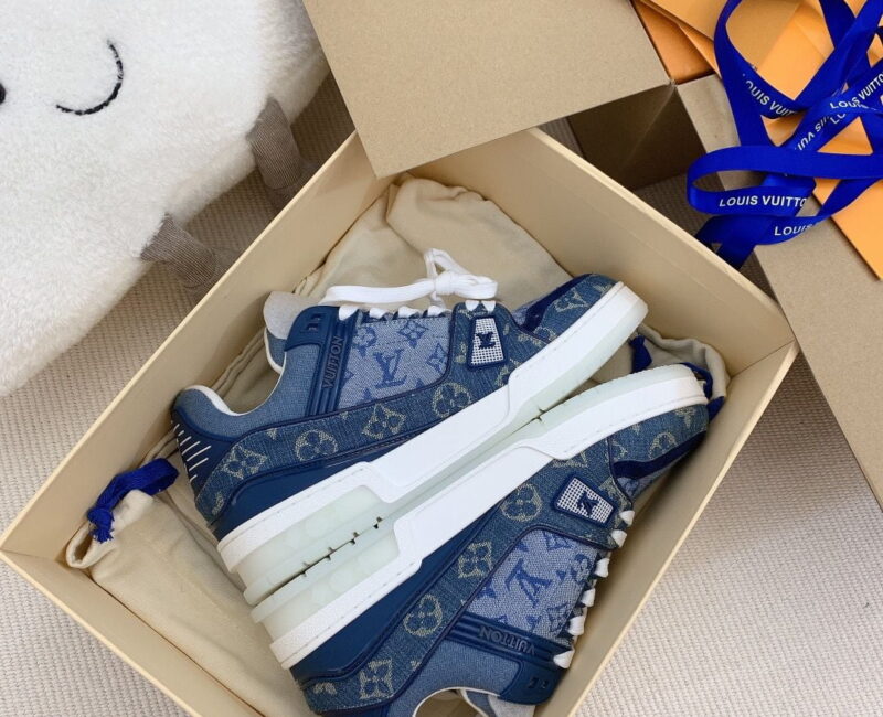 Giày Louis Vuitton LV Trainer Monogram Denim Blue Like Auth