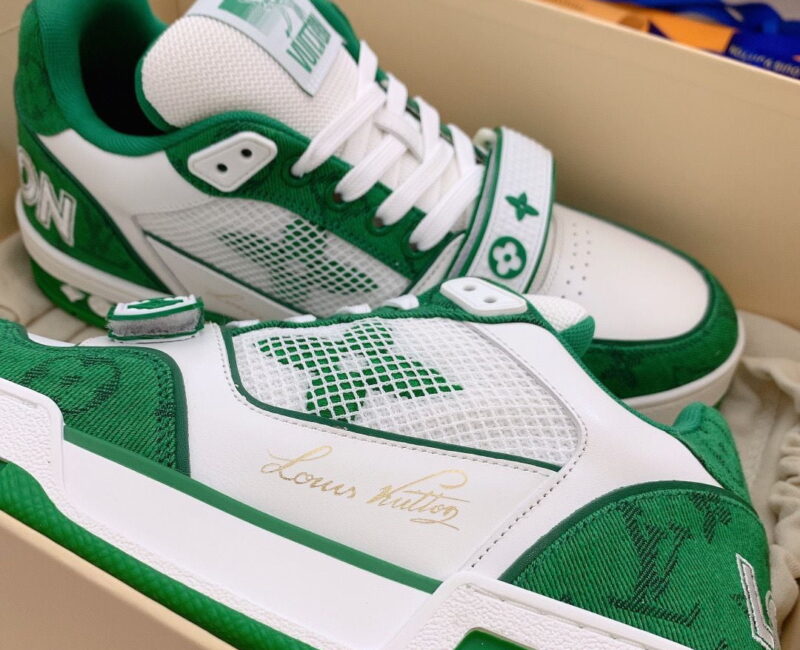 Giày Louis Vuitton Lv Trainer Monogram Green quai Velcro Like Auth