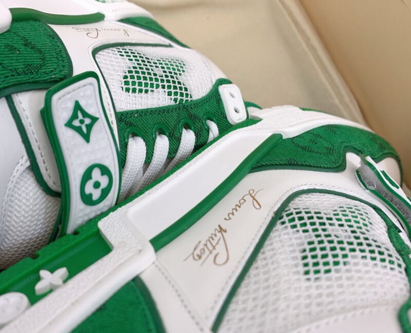 Giày Louis Vuitton Lv Trainer Monogram Green quai Velcro Like Auth