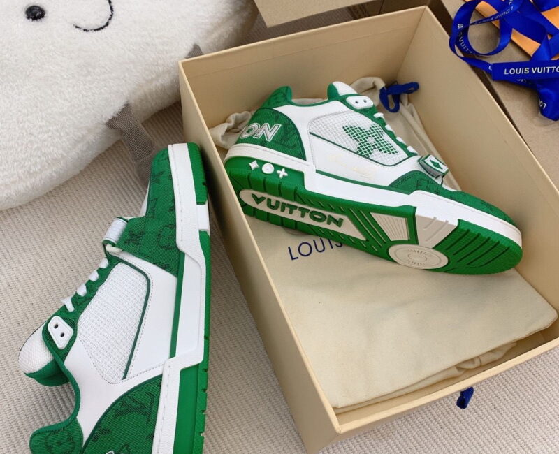 Giày Louis Vuitton Lv Trainer Monogram Xanh Green quai Velcro Like Auth