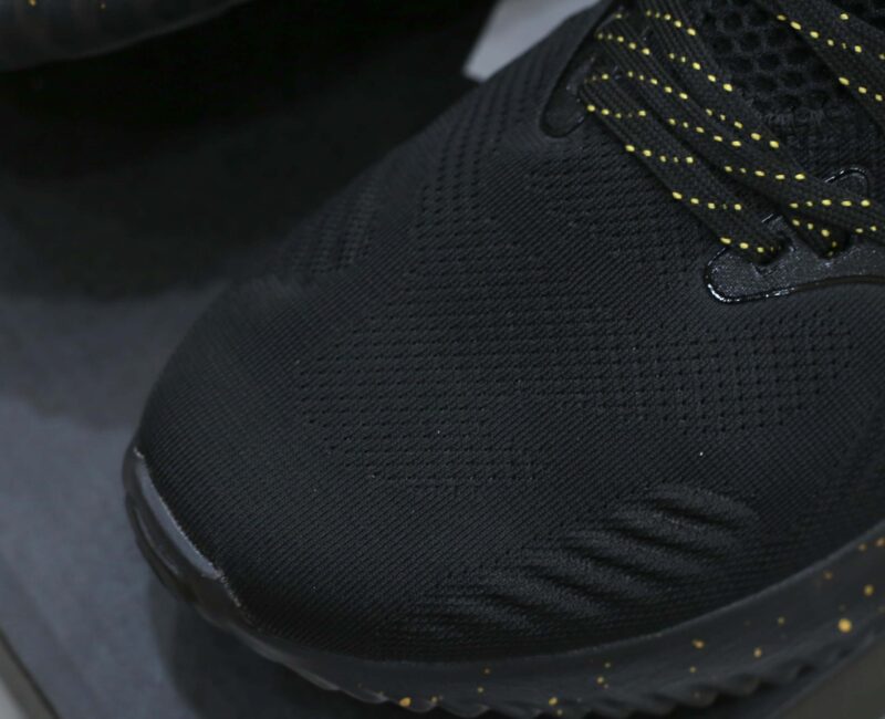 Giày Adidas Alphabounce Beyond Đen chấm Vàng