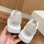 Giày Alexander Mcqueen Trắng Gót Be Vân Cá Sấu Like Auth