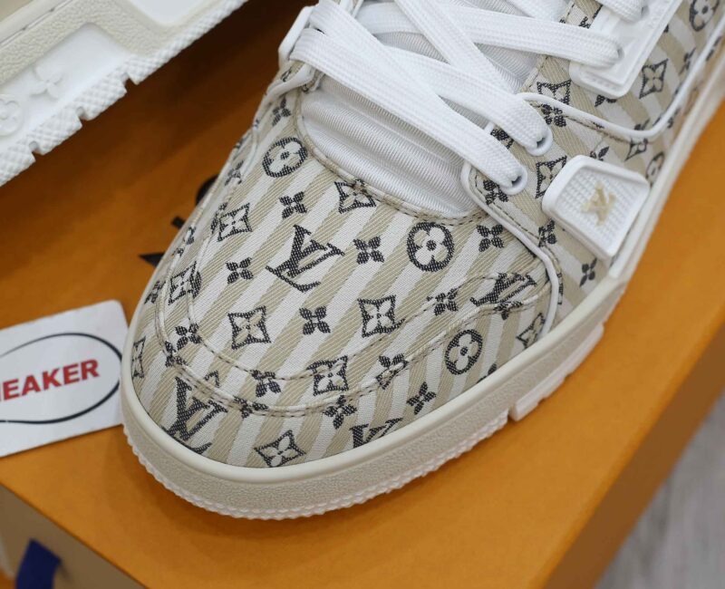 Louis Vuitton Lv Trainer #54 Monogram Sọc Beige Best Quality