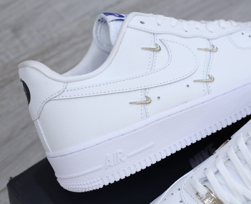 Air Force 1 '07 LX 'Sisterhood White Metallic Silver' Like Auth