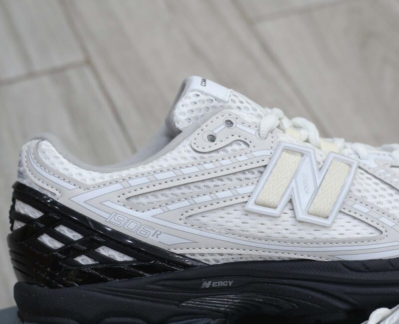 Giày New Balance 1906R x Comme des Garcons Homme White